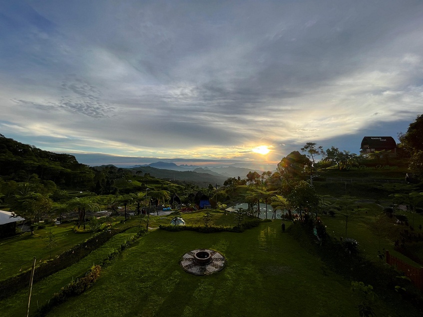 tiris-pisan-village-sunrise