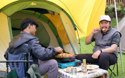 10 Perlengkapan Wajib Saat Camping Agar Aman dan Nyaman